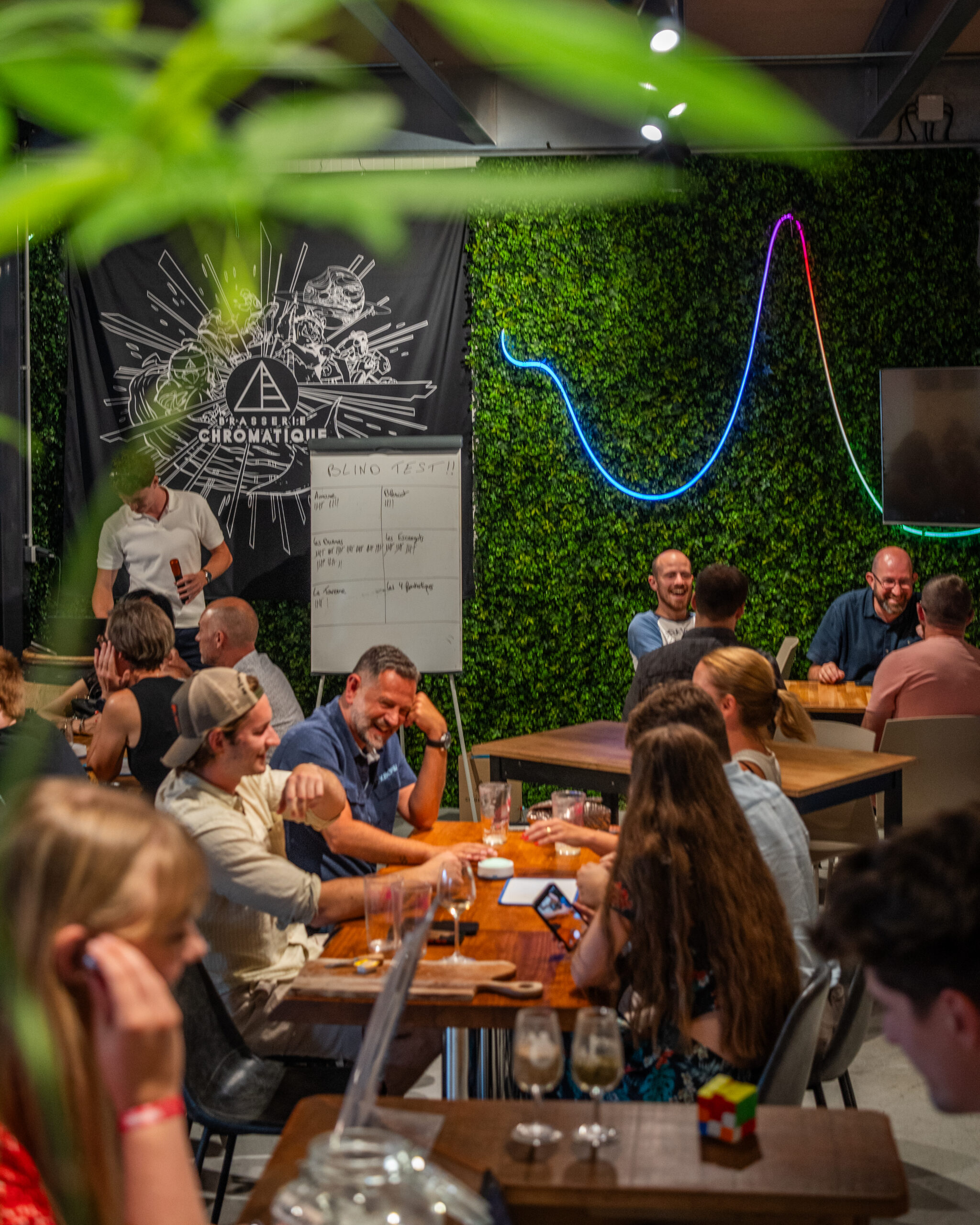 brasserie chromatique verre taproom 14-203954