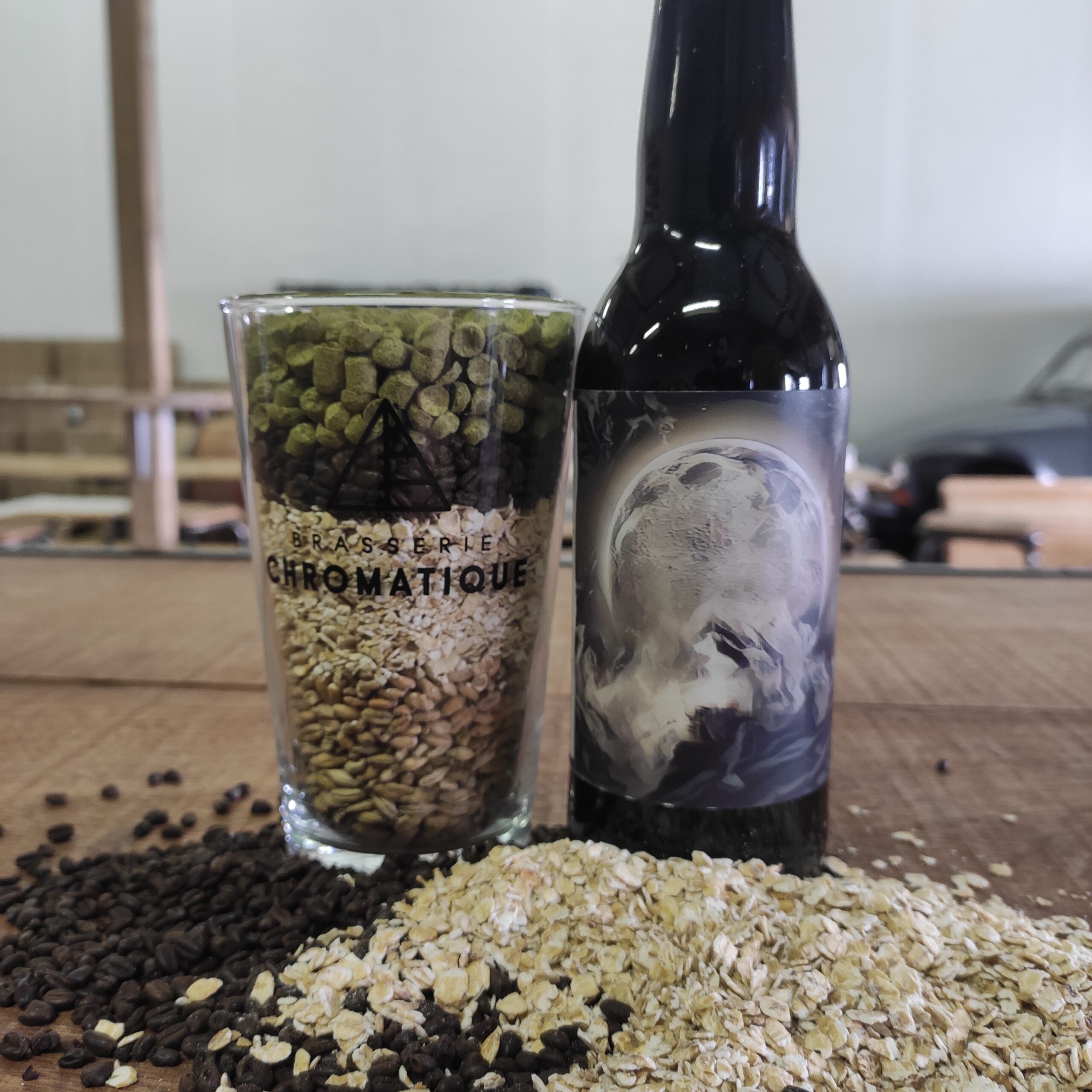 photo biere artisanale brume noir photo biere artisanale brume noir